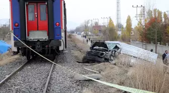 Muş'ta Hemzemin Geçitte Tren Kazası: 1 Ölü, 1 Yaralı