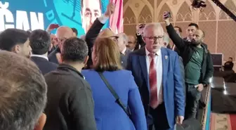 Gültekin Uysal, Demokrat Parti Genel Başkanlığına Yeniden Seçildi