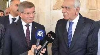 Davutoğlu, Ahmet Türk ile Görüştü