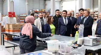 Bilecik Valisi Aygöl, Seramik Fabrikalarını Ziyaret Etti