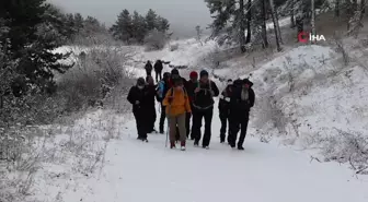 Doğaseverler Kar ve Sis Altında 22,5 Kilometre Yürüdü