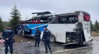 Eskişehir'de Yolcu Otobüsü Devrildi: 1 Ölü, 30 Yaralı