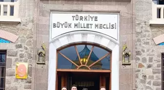 Öğrenciler Anıtkabir ve TBMM'yi Ziyaret Etti