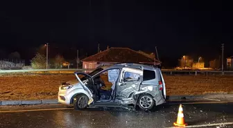 Uşak'ta Trafik Kazası: 1 Ölü, 5 Yaralı