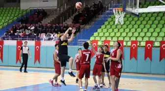 Elazığ'da U18 Basketbol Yerel Ligi Müsabakaları Başladı