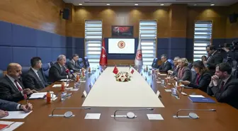 Hulusi Akar ve İtalya Heyeti, Savunma İşbirliğini Görüştü