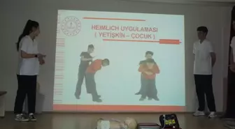 Sivas'ta Öğrencilerden İlk Yardım Semineri