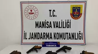 Manisa'da Ruhsatsız 9 Tabanca Ele Geçirildi, 1 Kişi Tutuklandı