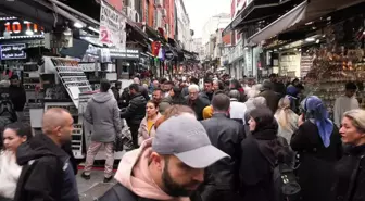 Mahmutpaşa'da Vatandaşın Kriz İsyanı: Paranın Olmadığı Yerde Ne Yapabilirsiniz? 23 Yaşında Saçım Bembeyaz Oldu