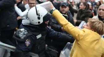 Novi Sad'da Tren Kazası Protestoları Sürüyor