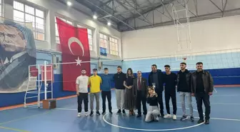 Keban'da Voleybol Turnuvası Düzenlendi