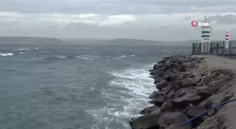 Çanakkale-Kilitbahir Feribot Seferleri Lodos Fırtınası Nedeniyle İptal Edildi