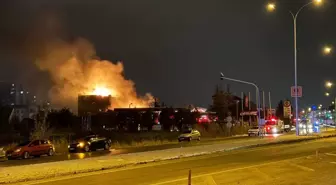 Afyonkarahisar'da Restoran Yangını: 1 Ölü, 17 Yaralı