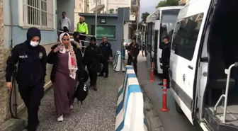 Aydın'da Düzensiz Göçmen Taşıyan Minibüs Durduruldu