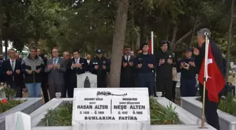 Tekirdağ'da şehit öğretmen Neşe Alten ve babası kabirleri başında anıldı