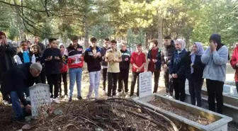 Öğretmenler Günü'nde Vefat Eden Öğretmenler Anıldı