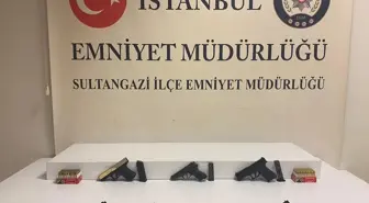 Sultangazi'de Ruhsatsız Silah Operasyonu: 6 Tabanca Ele Geçirildi