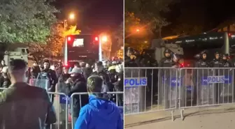 Tunceli ve Ovacık Belediyesi'ne kayyum atanmasının ardından belediye önünde protestolar başladı