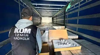 İzmir'de Kaçak Makaron Operasyonu: 4 Milyon TL Değerinde Ele Geçirildi