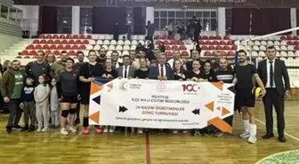 Muğla'da Öğretmenler Günü Voleybol Turnuvası Şampiyonu Menteşe İlçe Milli Eğitim Müdürlüğü