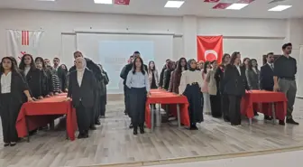 Adilcevaz'da 24 Kasım Öğretmenler Günü Kutlandı