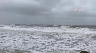 Akçakoca'da Fırtına Balıkçıları Olumsuz Etkiledi