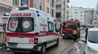 Aksaray Öğretmenevi'nde Yangın: 3 Kişi Hastaneye Kaldırıldı