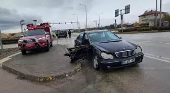 Amasya'da Cip ve Otomobil Çarpıştı: 4 Yaralı