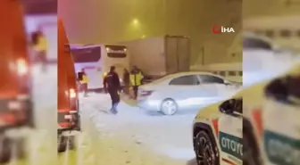 Bolu Dağı Tüneli İstanbul İstikametinde Zincirleme Kaza Sonucu Kapandı