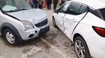 Eğirdir'de Trafik Kazası: 5 Yaralı