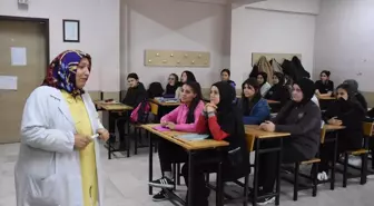Zorlu Hastalıklarla Mücadele Eden Öğretmen Seyda Yılmaz'ın İlham Veren Hikayesi