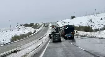 Kırşehir'de Zincirleme Trafik Kazası: 5 Yaralı