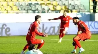 Esenler Erokspor ve Çorum FK 2-2 Berabere Kaldı