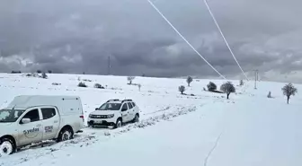 YEDAŞ, Kar Yağışı ve Fırtınada Elektrik Kesintilerini Gidermek İçin Çalışmalarını Sürdürüyor