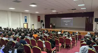 Adana'da Ortaokul Öğrencilerine İnternet Güvenliği Semineri