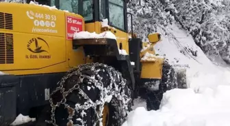 Rize'de Yoğun Kar Yağışı Mağdurları Kurtarıldı