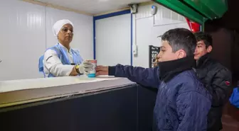 Gaziantep Büyükşehir Belediyesinden çorba ikramı