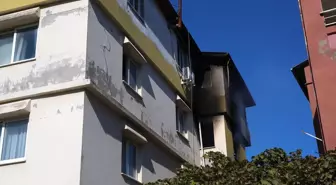 Antakya'da Apartman Çatısında Yangın Çıktı