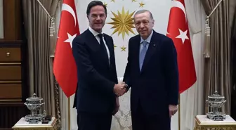 NATO lideri Rutte, Türkiye'yi ikna için gelmiş