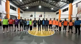 Yüksekova'da 420 Öğretmenle Voleybol Turnuvası Düzenlendi