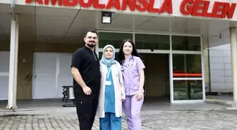 Hayalini gerçekleştirip doktor oldu, hemşire annesiyle aynı hastanede görev yapıyor