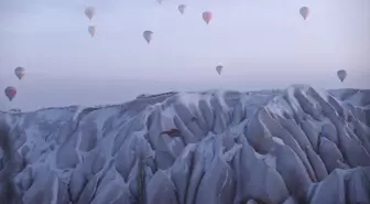 Kapadokya'da Sıcak Hava Balon Turları Yeniden Başladı