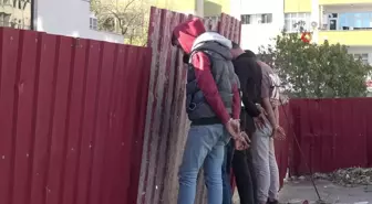 Polisin Dur İhtarına Uymayan Sürücüde Uyuşturucu Ele Geçirildi