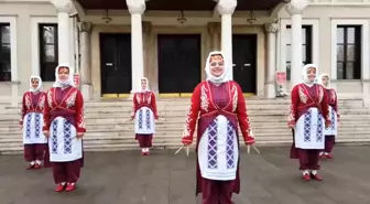 Bolu Öğretmenleri Halk Oyunları Topluluğuyla Geleneksel Kültürü Yaşatıyor