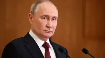 Putin, Ukrayna'nın Nükleer Silah Edinmesi Halinde Cevap Verileceğini Açıkladı