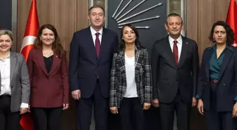 Özgür Özel ile görüşen eş başkan, 'Kürt meselesini CHP çözebilir' dedi