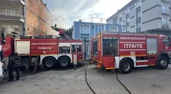 Samsun'da İki Katlı Evde Yangın Çıktı