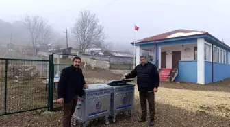 Bozüyük'te Köylere Hizmet Götürme Birliği Çöp Konteyneri Dağıtımına Devam Ediyor