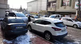 Van'da Kar Yağışı Lastikçi Dükkânlarında Yoğunluk Yarattı