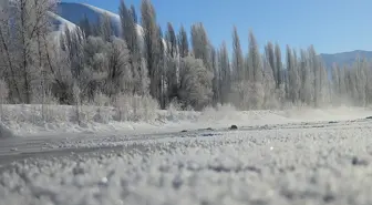 Bayburt'ta Soğuk Hava Kırağı ve Buz Tabakası Oluşturdu